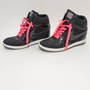 Nike Womens Air Force SkySz6🔥